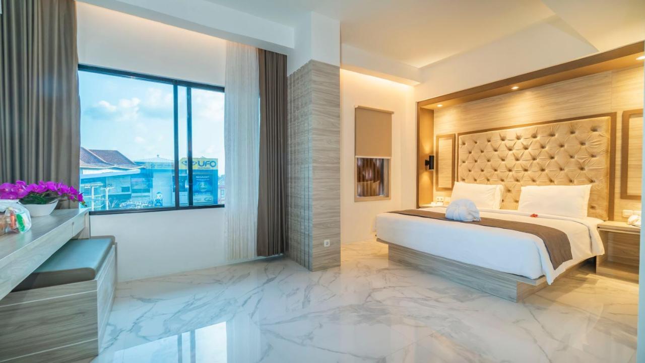 City Of Aventus Hotel - Denpasar Buitenkant foto