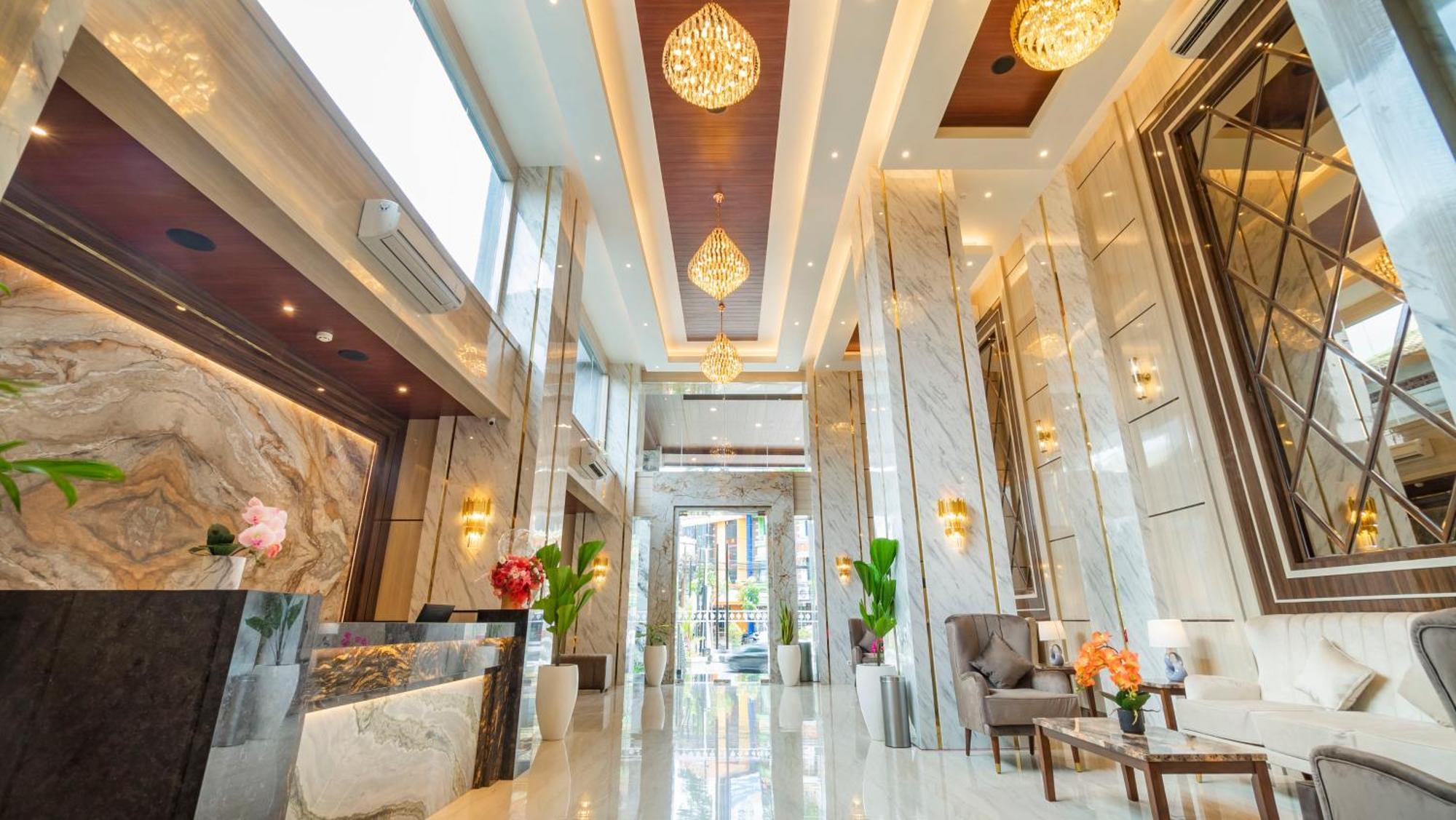 City Of Aventus Hotel - Denpasar Buitenkant foto