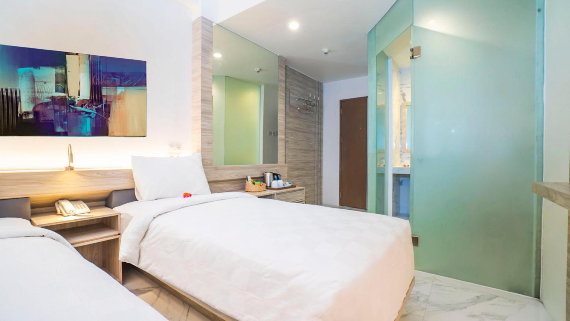 City Of Aventus Hotel - Denpasar Buitenkant foto